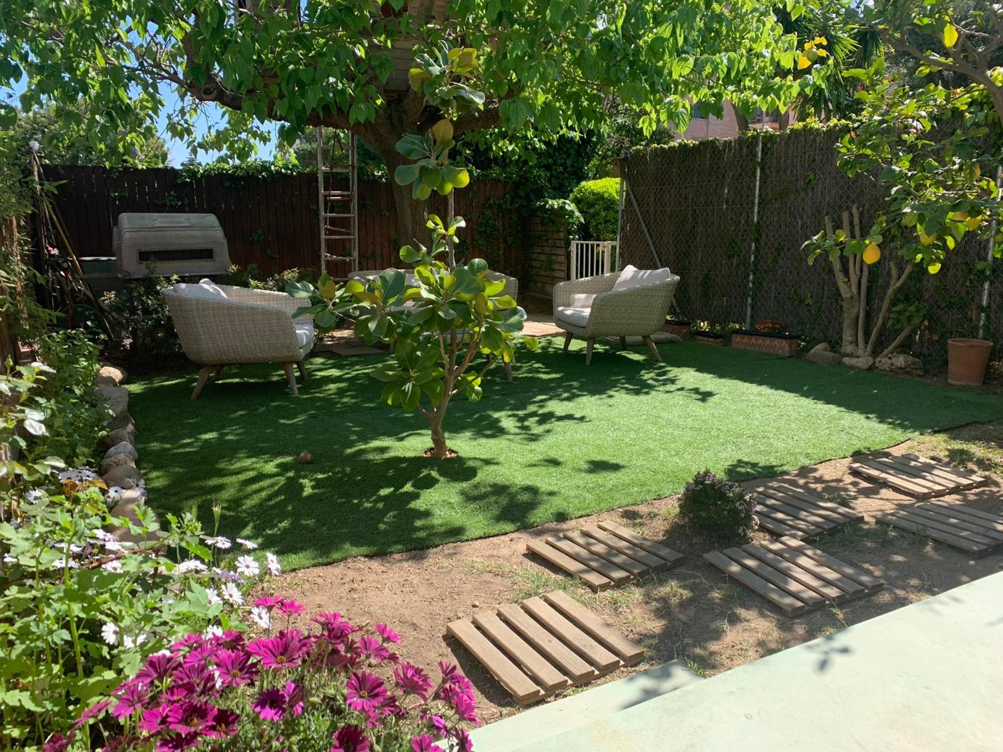 Lemon Tree Guest House Tiana Bagian luar foto